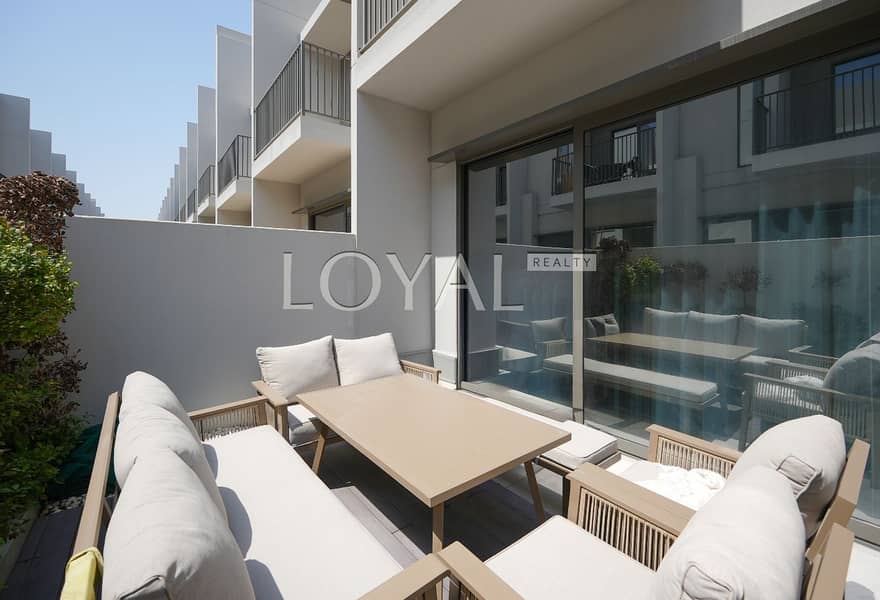 Vacant | Close Kitchen | Upgraded - Image 14