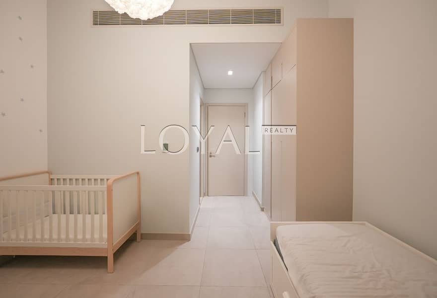 Vacant | Close Kitchen | Upgraded - Image 18