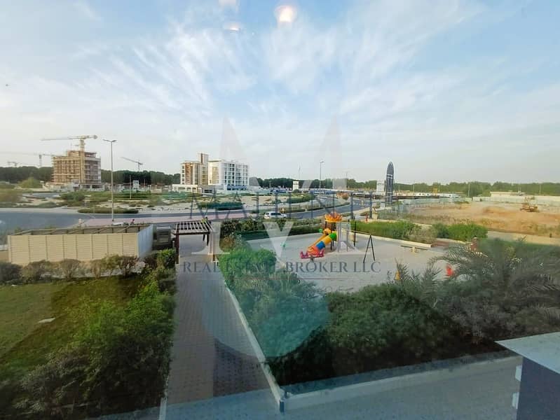 Spacious | ONE BEDROOM | Bright Layout Big Size Unit Park Facing