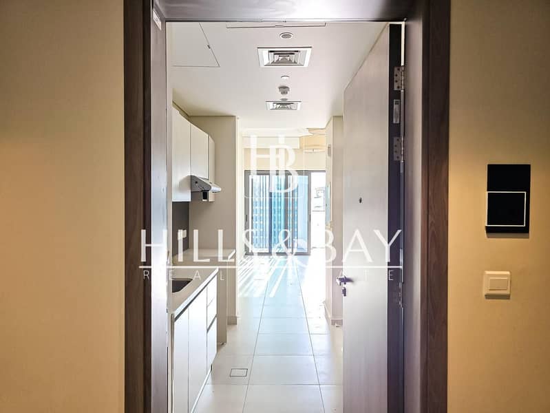 Studio | Unfurnished | Community View | Balcony