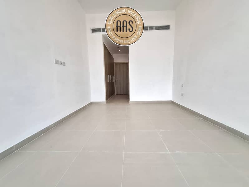 Walking Distance to Metro brand new elegant huge 2bhk with maid's room - Image 6