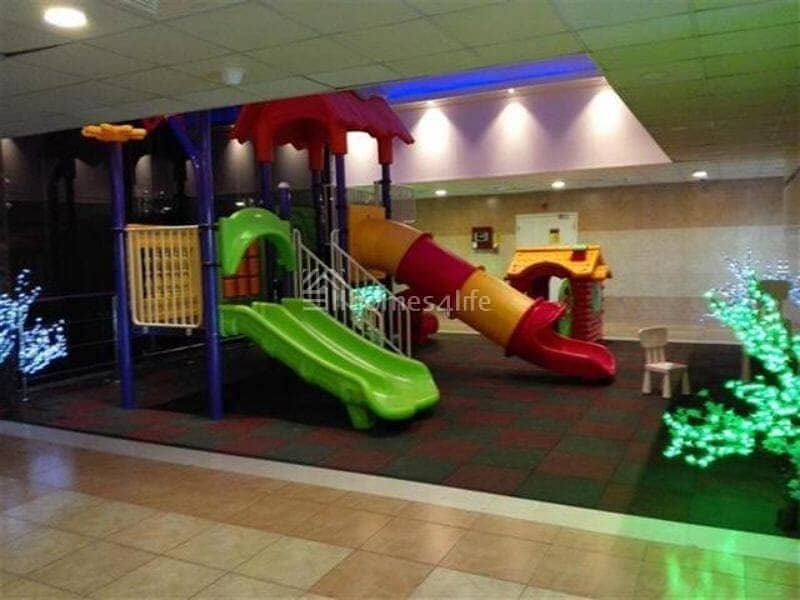 Furnished | park view | close to metro - Image 11