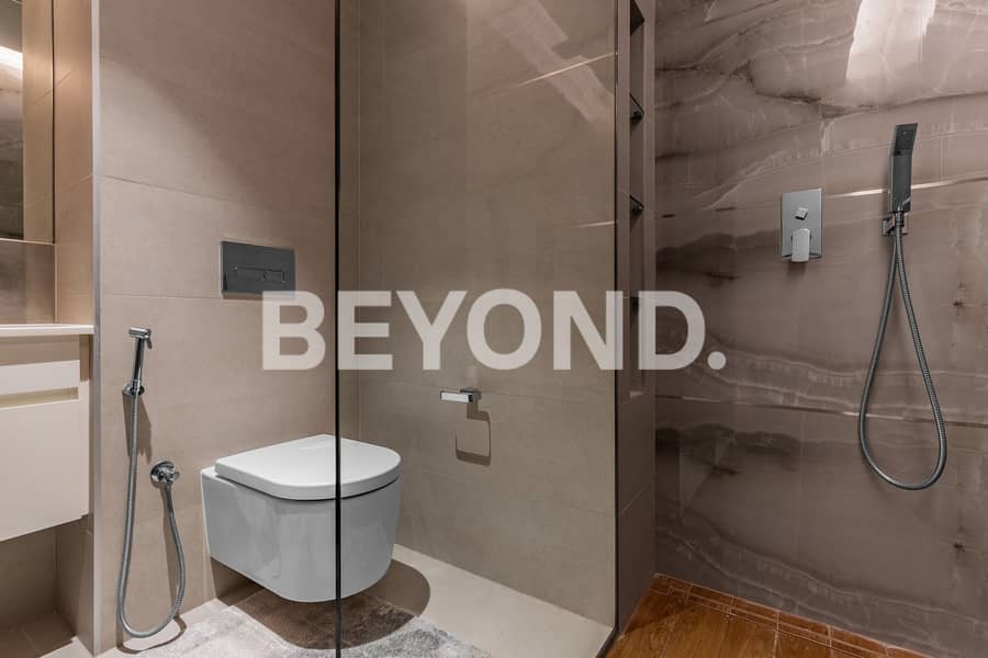 Fully Upgraded | Spacious Layout | Quiet luxury - Image 10