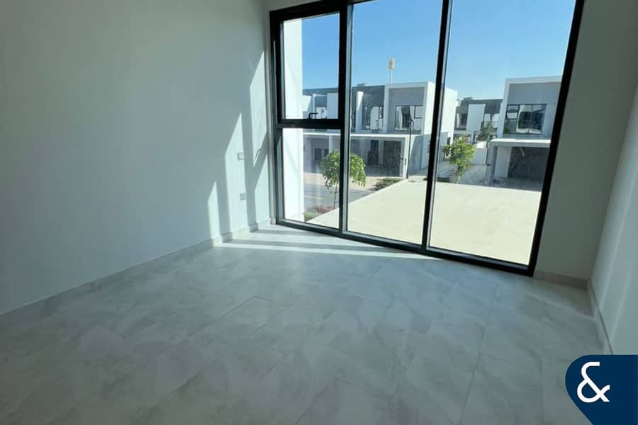 4 Bedroom | Notice Served | Available Dec 26