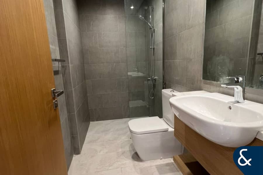 4 Bedroom | Notice Served | Available Dec 26 - Image 9