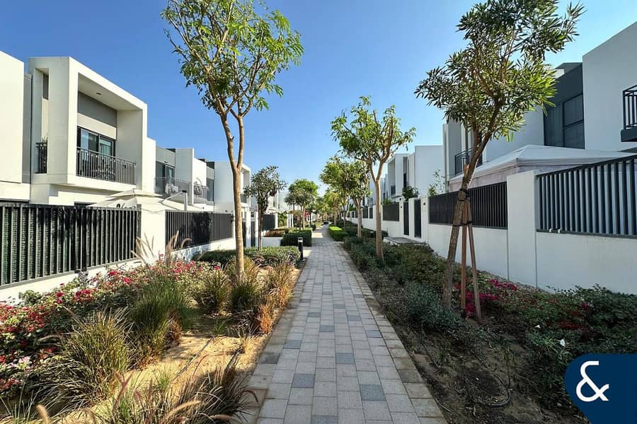 4 Bedroom | Notice Served | Available Dec 26 - Image 12