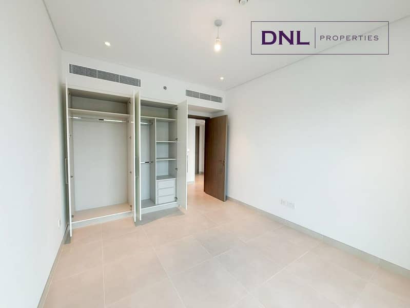 Ready To Move | High Floor | Sea Side