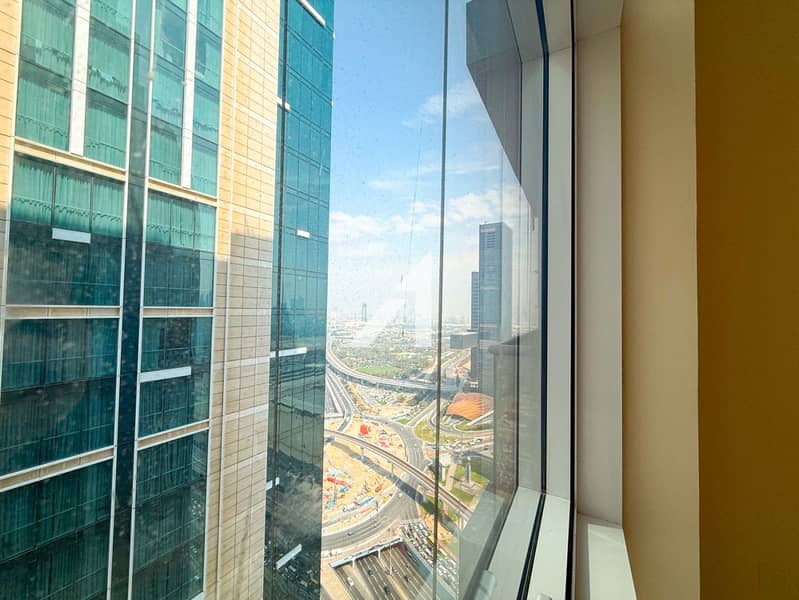 Spacious 1-Bedroom | Central Dubai Prime Location - Image 11