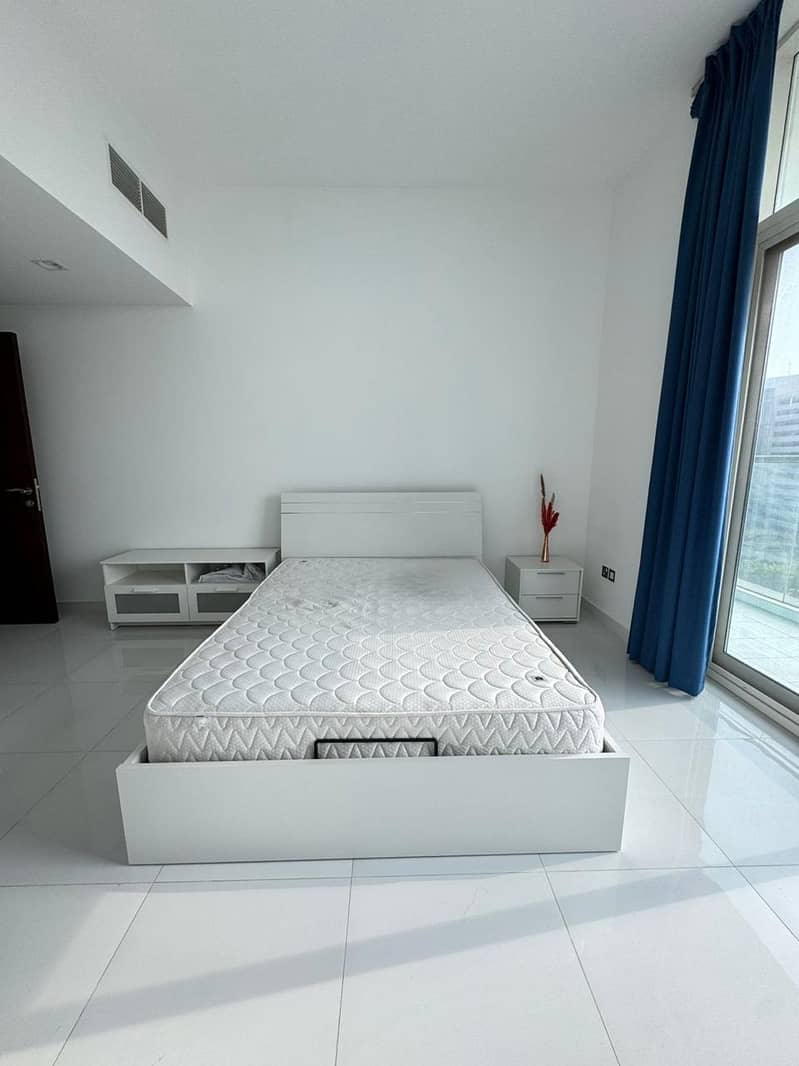 READY TO MOVE IN 2 BEDROOM APARTMENT