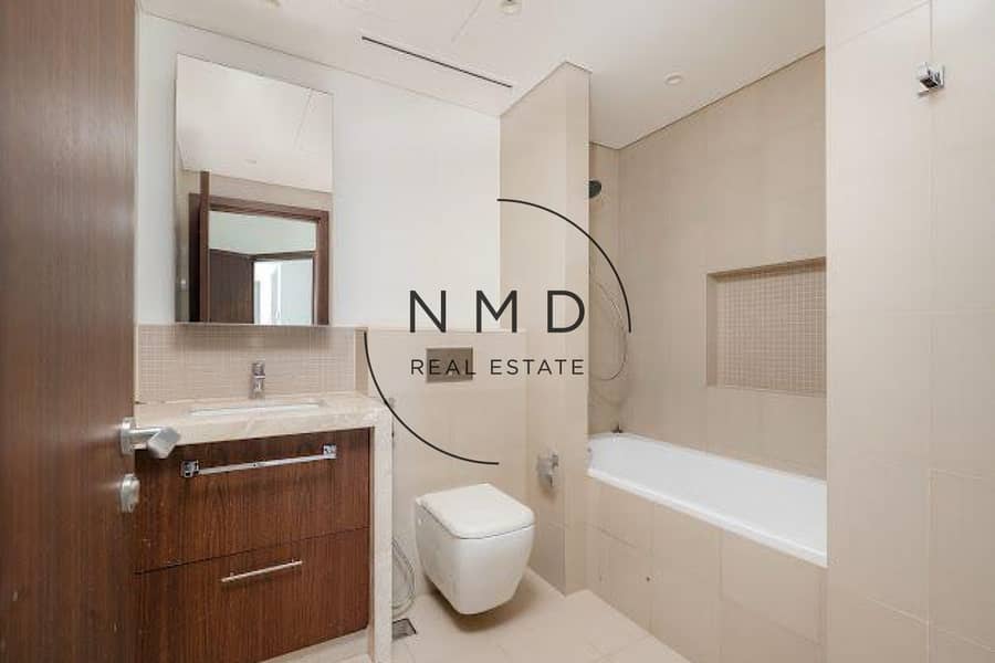 FULL BURJ KHALIFA VIEW | MODERN - Image 11