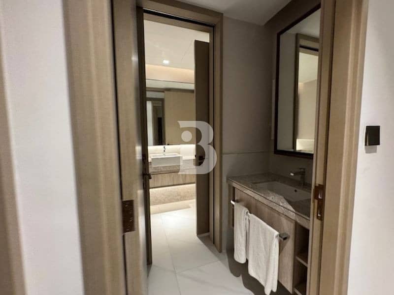 STUNNING CREEK VIEWS |SPACIOUS LAYOUT |HIGH FLOOR