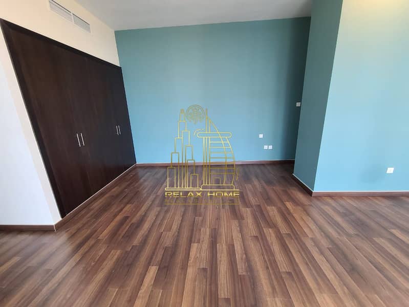 Elegant 2BHK | Big Balcony | Gym & Pool | Amazing Layout