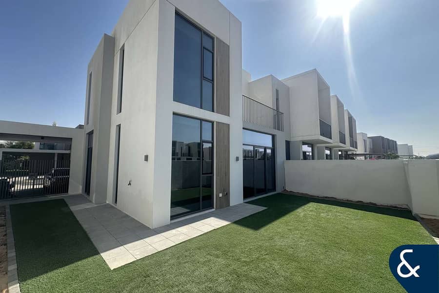 Single Row | Internal Plot | Vacant | 4 Bed