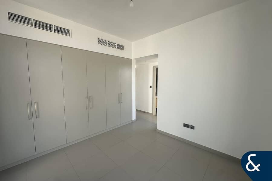 Single Row | Internal Plot | Vacant | 4 Bed - Image 9