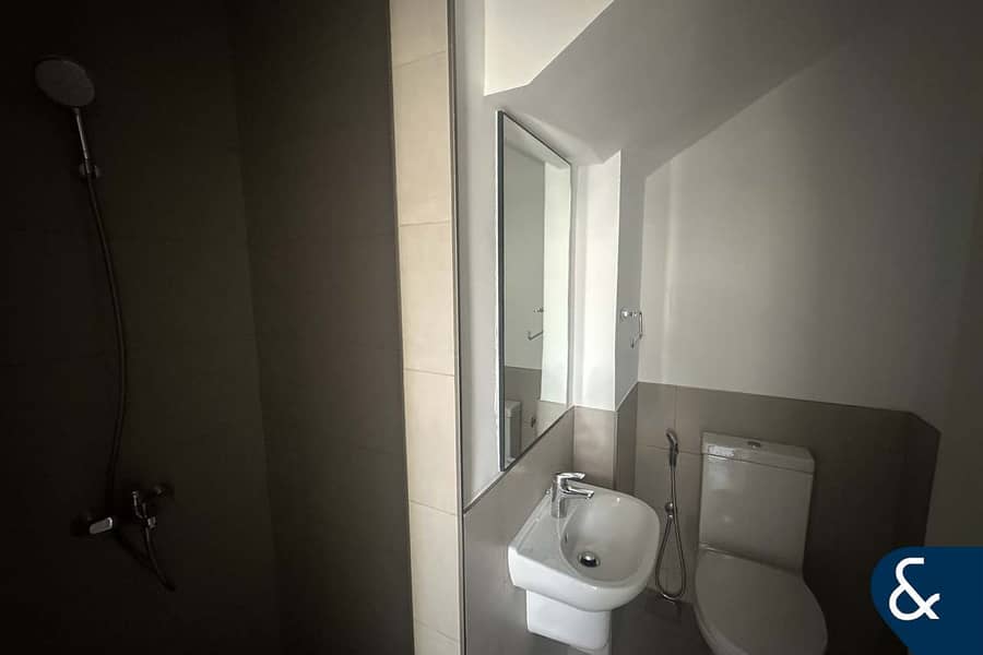 Single Row | Internal Plot | Vacant | 4 Bed - Image 14