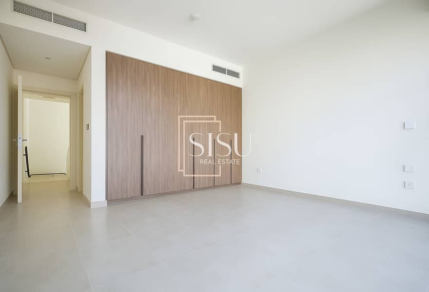 Move in Now | Brand New | 3 min Walk Golden Beach - Image 9