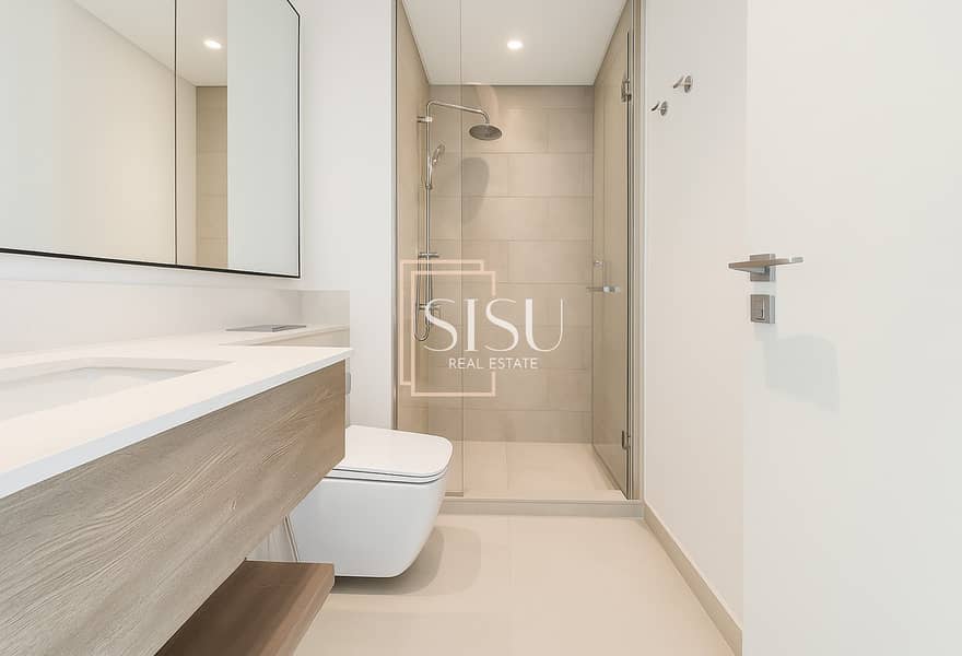 Move in Now | Brand New | 3 min Walk Golden Beach - Image 14