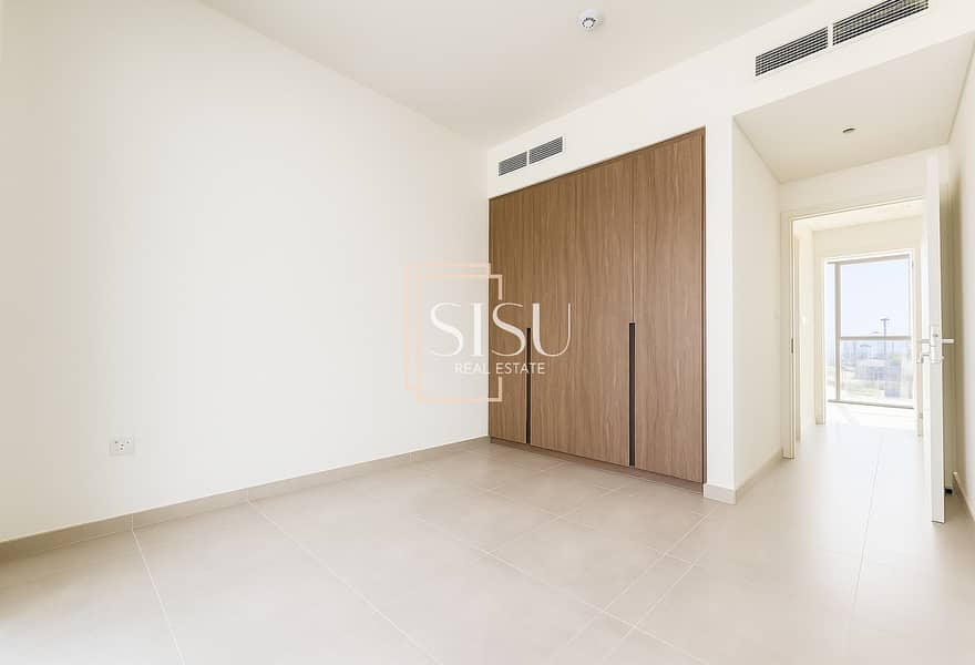 Move in Now | Brand New | 3 min Walk Golden Beach - Image 15