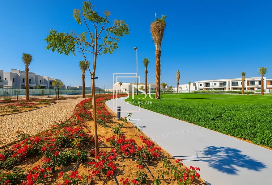 Move in Now | Brand New | 3 min Walk Golden Beach - Image 24