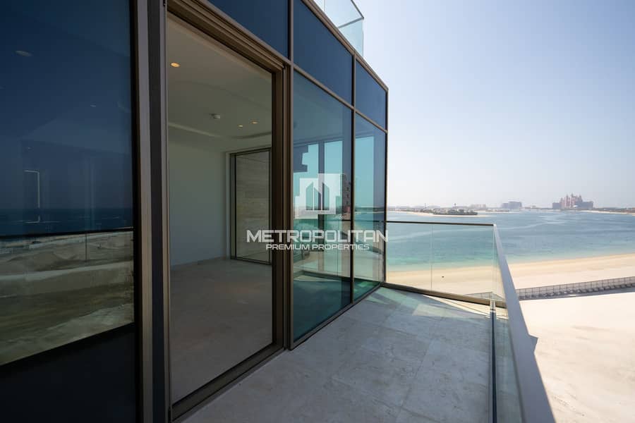 Beachfront Living | Sea View | Vacant - Image 14