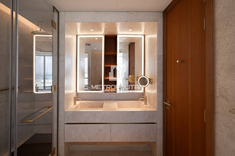 Beachfront Living | Sea View | Vacant - Image 19