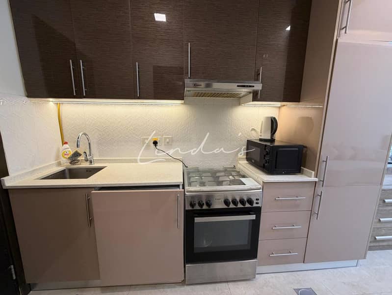 Full Furnished | 12 Cheuqes | Vacant | Spacious