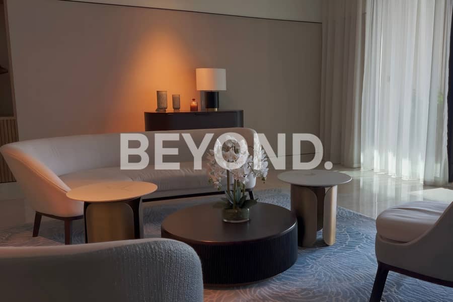 Burj Khalifa View | Upgraded | Large layout