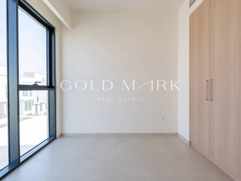 Near Amenities | Modern 4BR | Large Plot - Image 8