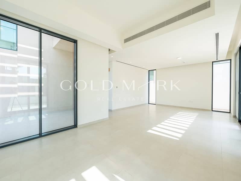 Near Amenities | Modern 4BR | Large Plot - Image 13