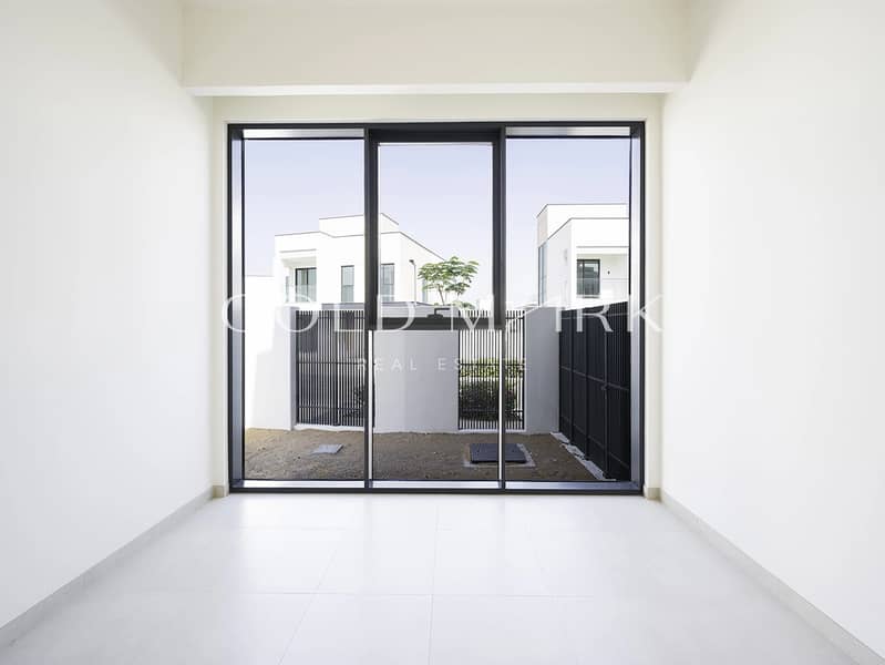 Near Amenities | Modern 4BR | Large Plot - Image 17