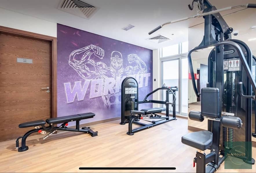 Spacious Studio | With Parking | Well-Maintained - Image 11