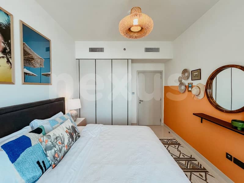 EXCLUSIVE | SEA VIEW | VACANT | FULLY FURNISHED - Image 12