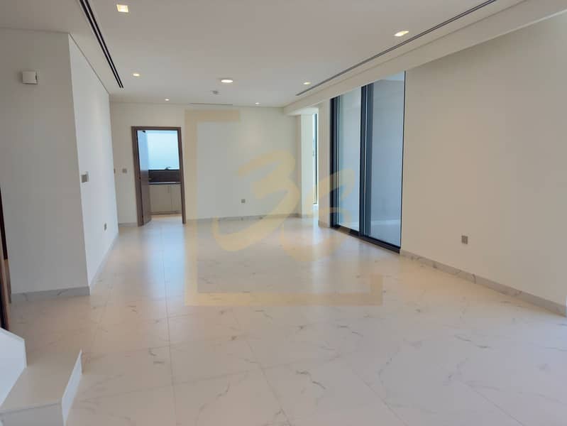 Vacant 5BR | Maid Room | Gaming Room - Image 8