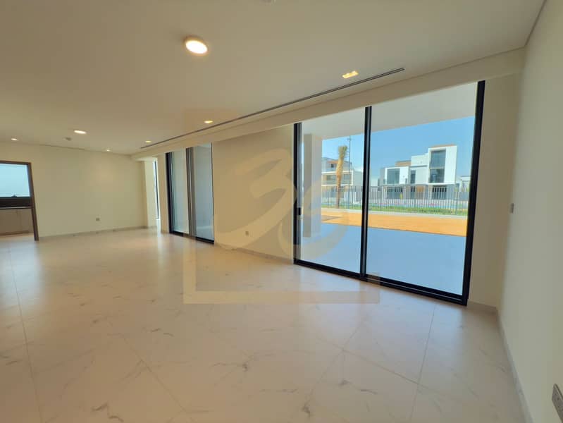 Vacant 5BR | Maid Room | Gaming Room - Image 14