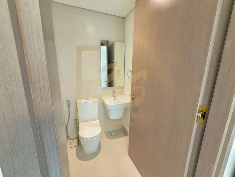 Vacant 5BR | Maid Room | Gaming Room - Image 25