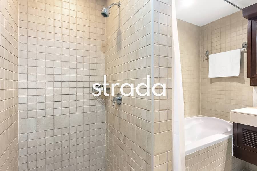 Large Layout | Unfurnished | Vacant Dec - Image 8