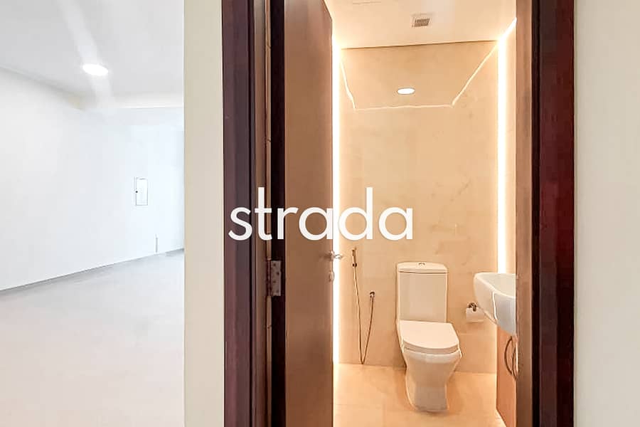 Unfurnished | Vacant Now | Upgraded - Image 21