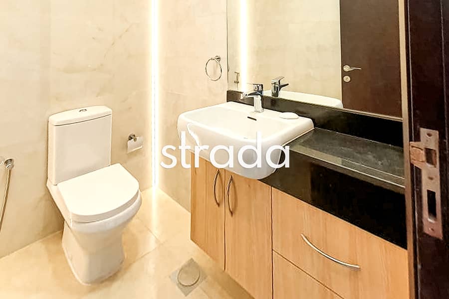 Unfurnished | Vacant Now | Upgraded - Image 27