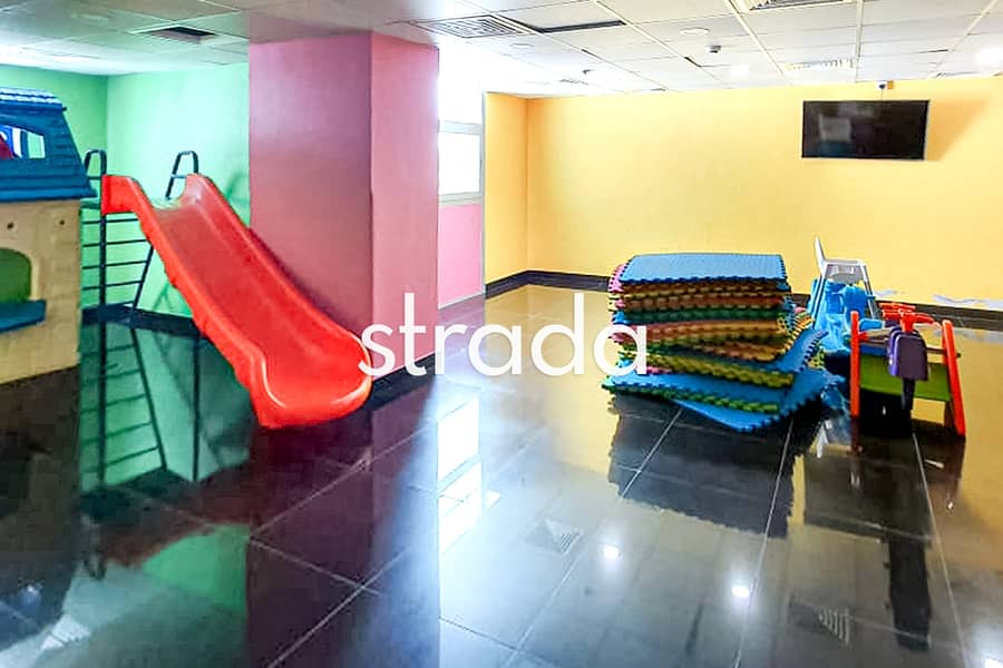 Unfurnished | Vacant Now | Upgraded - Image 32