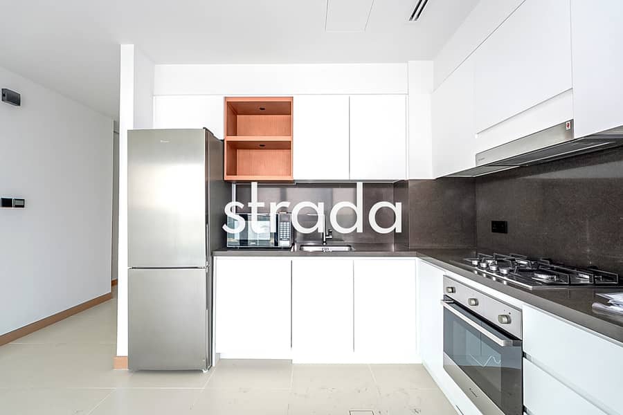 Highest Floor | Biggest Layout | Walk In Wardrobe - Image 9