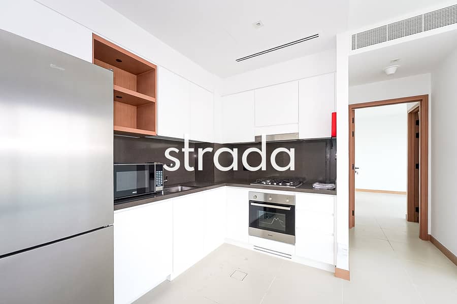 Highest Floor | Biggest Layout | Walk In Wardrobe - Image 10