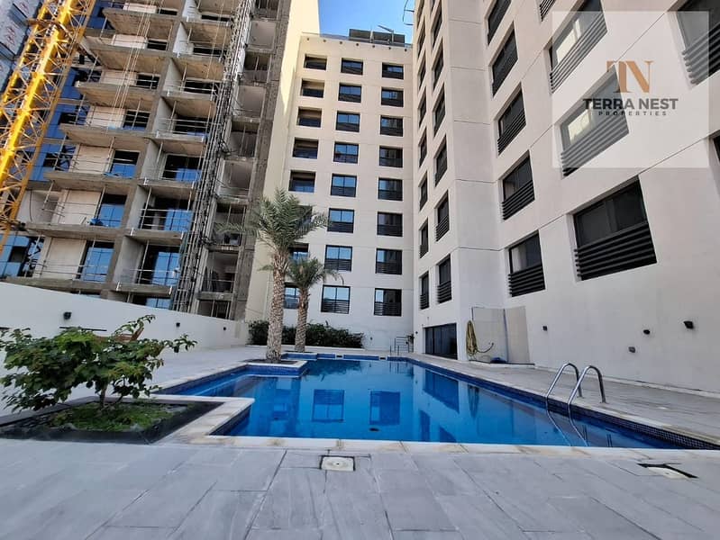 ELEGANT STUDIO | EQUIPPED KITCHEN | BRIGHT UNIT - Image 6