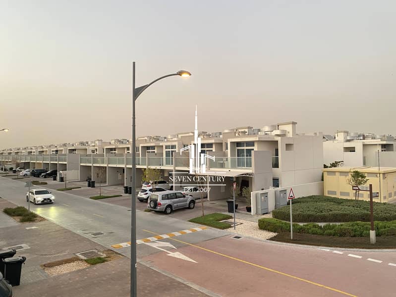 3BR+Villa | Community View | Prime Location