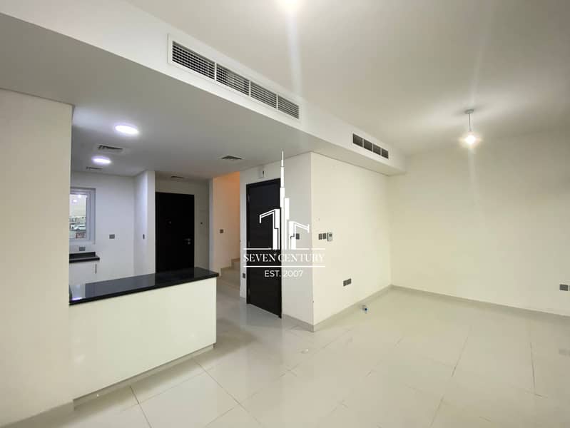 3BR+Villa | Community View | Prime Location - Image 6