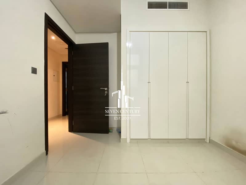 3BR+Villa | Community View | Prime Location - Image 16