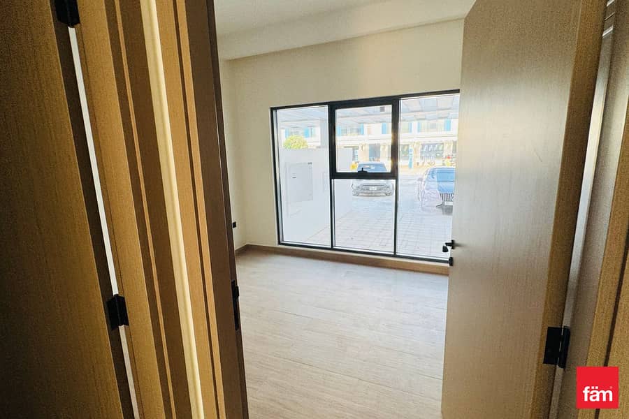 Brand New | Single Row | Call Now - Image 21