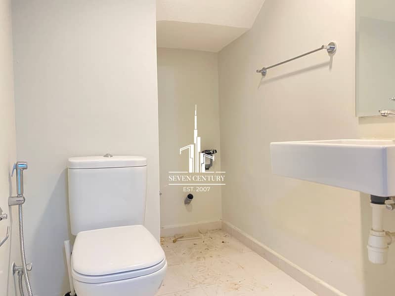 3BR+Villa | Community View | Prime Location - Image 23