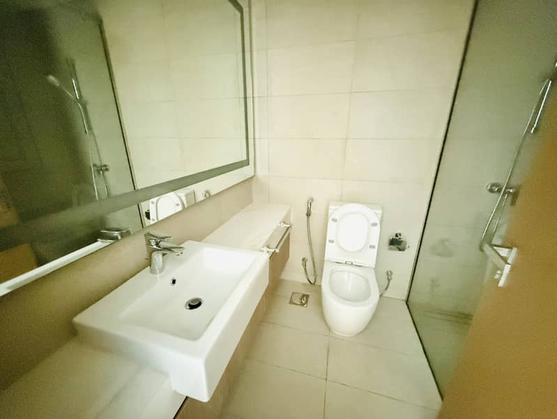 Fully Furnished// Spacious Size 1-bhk Just 80k Rent 1 Cheque payment - Image 10