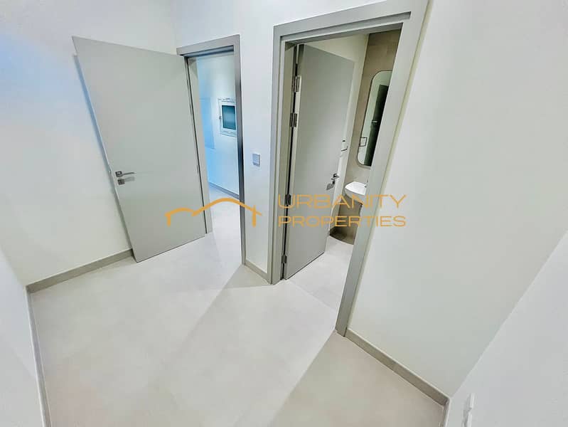 Spacious 4 BR Villa in Dubai with Community Swimming Pool and Gym - Image 13