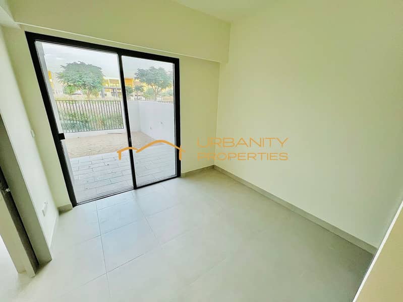 Spacious 4 BR Villa in Dubai with Community Swimming Pool and Gym - Image 8